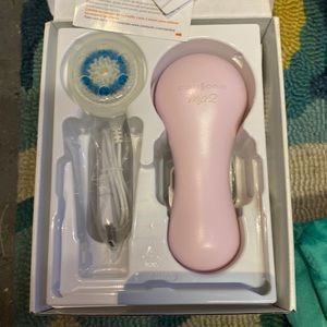 New Clarisonic mia 2 Spa Pink Facial Sonic Cleansing Make an Offer!